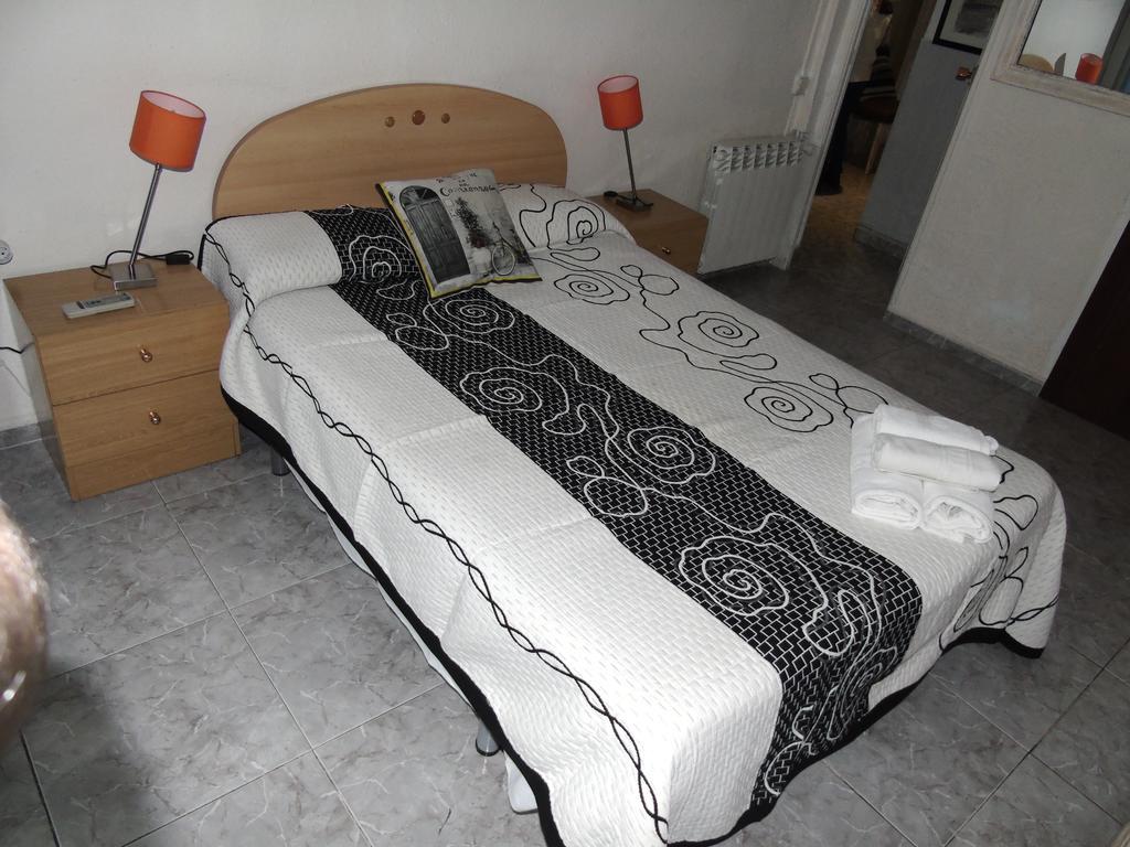 Hostal Aribau Barcelona Quarto foto