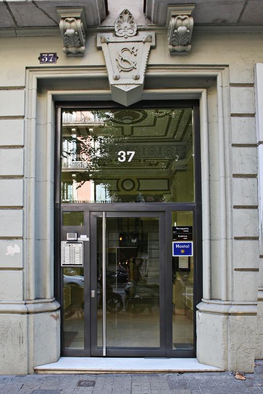 Hostal Aribau Barcelona Exterior foto