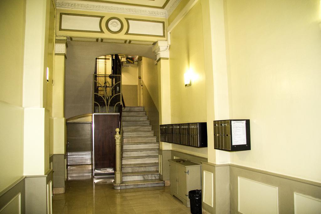 Hostal Aribau Barcelona Exterior foto